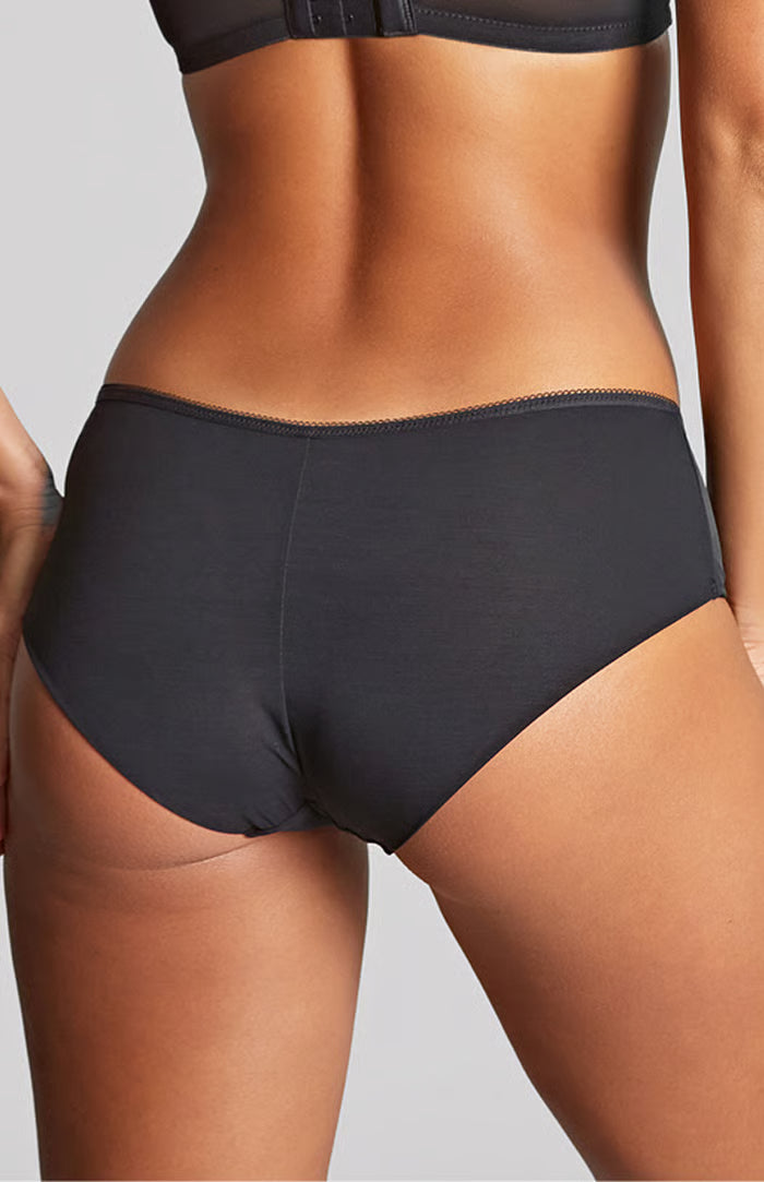 Cari Brief